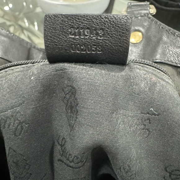 Gucci Signature Large Sukey Tote - Picture 8 of 8